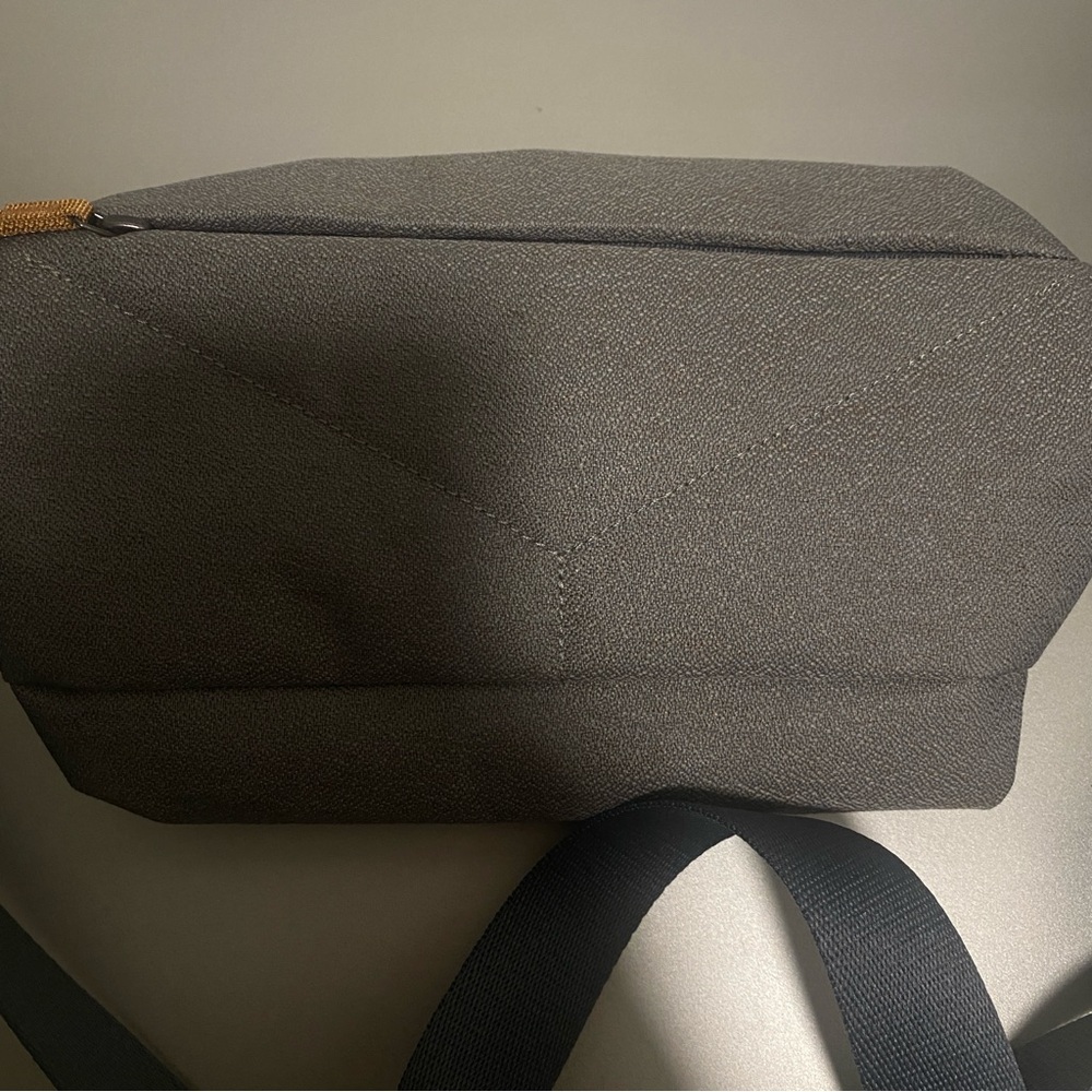 NWT Bellroy Sling Mini Sling, Belt and Crossbody Bag in Limestone - Picture 10 of 16